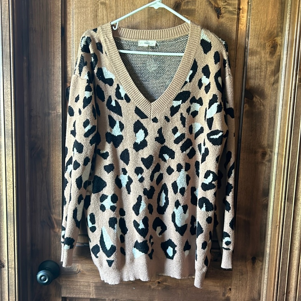 Oversized leopard print sweater